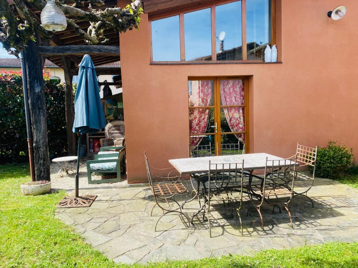 Gite Elevage De La Terrasserie Escoutoux Exterior photo